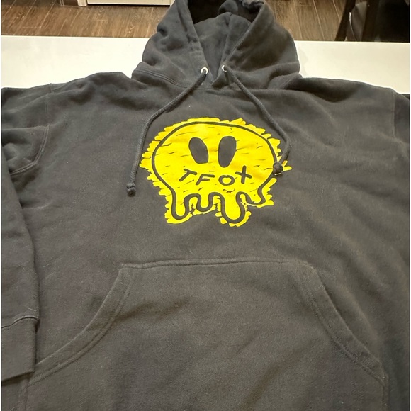 T Fox Hoodie - Picture 1 of 3